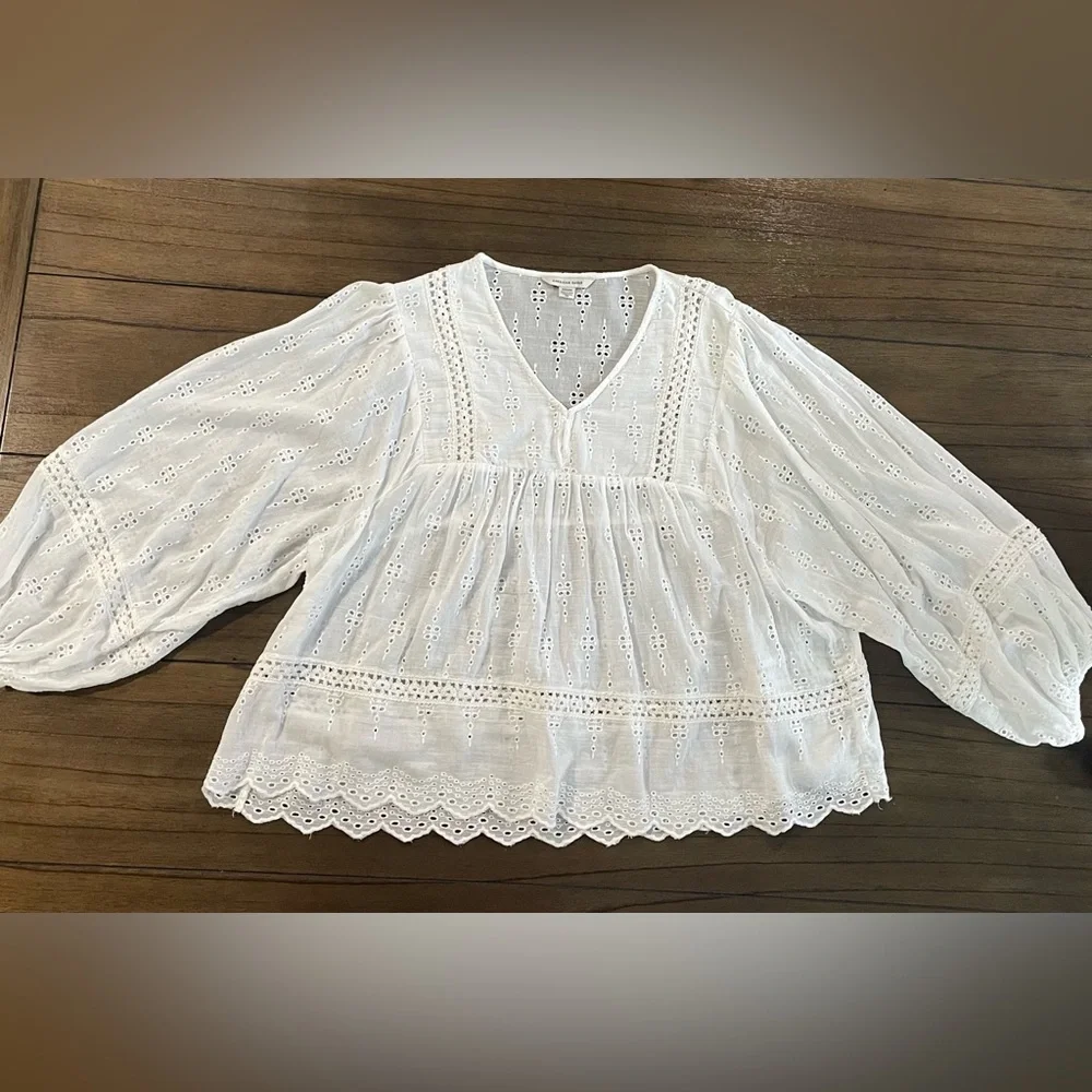 American Eagle Outfitters White Eyelet Top - Picture 2 of 7